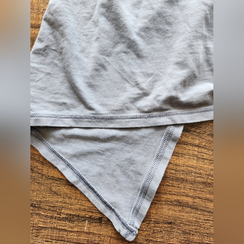 Lululemon Open-Back Tank Top - Size XS - Small - Picture 3 of 6